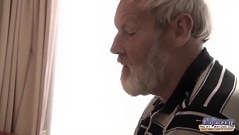 Teen Girl Gives Blowjob To Well-Endowed Grandpa And Takes Him In Dog Style