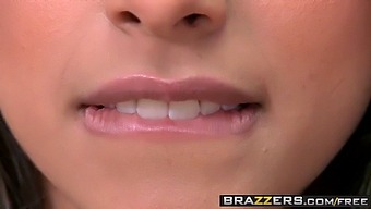 Brazzers - Mercedezとlayla Roseが「hot And Mean - This Is My House」でホットなエンカウンターを繰り広げる!