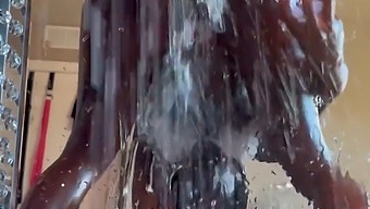 Ebony Beauty Esha Mae'S Intense Squirting Orgasms In Hd