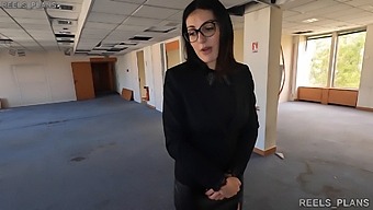 Real Estate Agent Gets Anal Sex During Fake Client Visit And Cheats On Boyfriend!